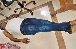 ఎమ్మార్వో గదికి బయట తాళం.. ఫుల్గా మద్యం తాగి లోపల గురక – ఆపై సస్పెన్షన్ (VIDEO) vangara mro hari ramanarao suspensded