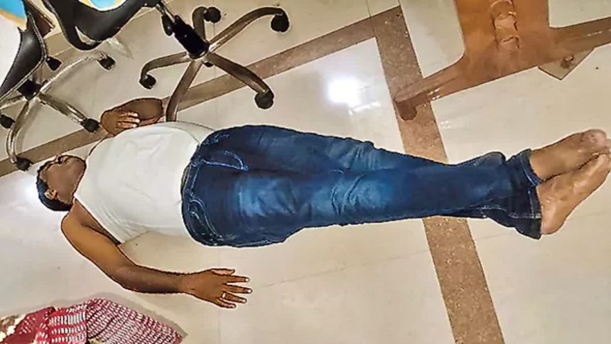 vangara mro hari ramanarao suspensded