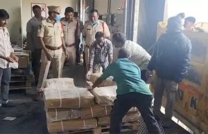 విశాఖలో అక్రమ పశుమాంసం రాకెట్.. 189 టన్నుల మాంసం సీజ్ cow meat illegal export